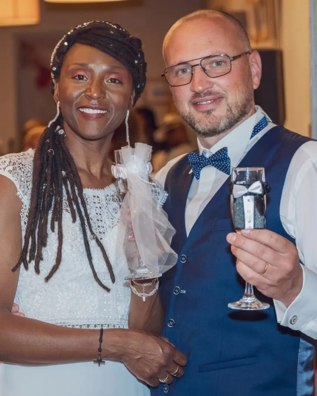 Portrait des mariés lors de leur mariage